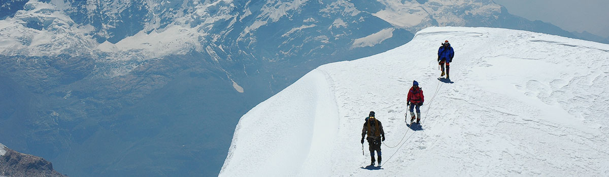 Trekking Cordillera Huayhuash + Vallunaraju
